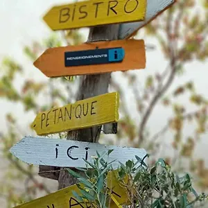 Houlala - Relais D'etape - D'hotes Pont-Eveque